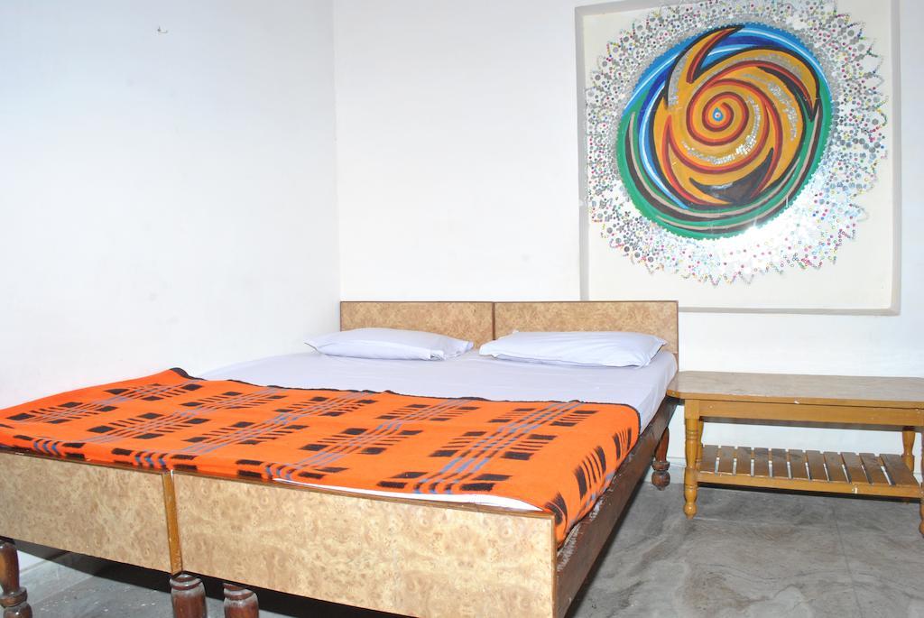 Priya Guest House 阿杰梅尔 外观 照片