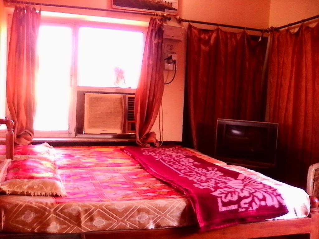 Priya Guest House 阿杰梅尔 外观 照片